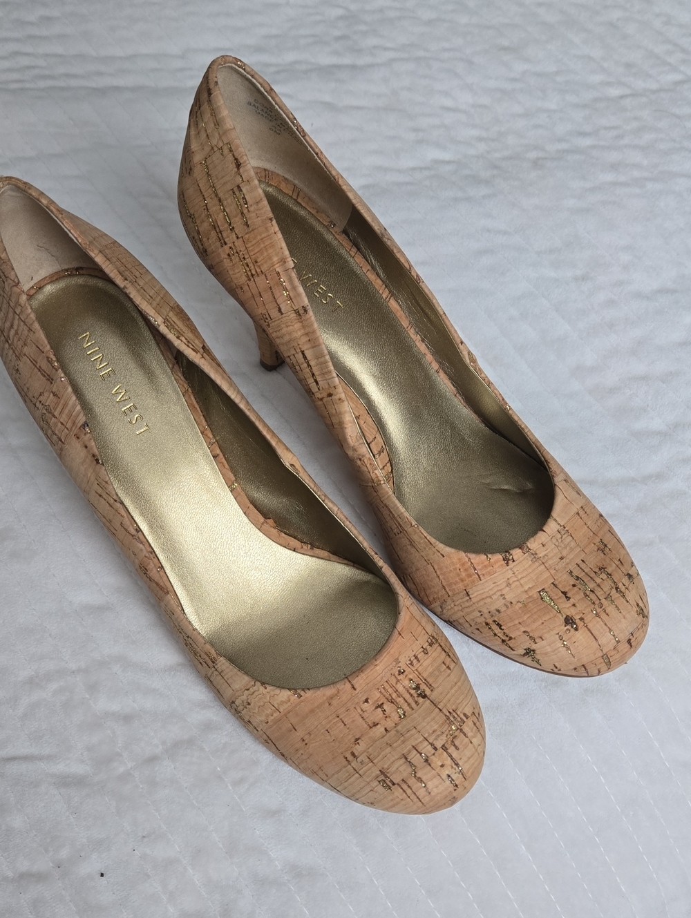 Nine West Cork-Effect Tan Pumps with Gold Insole